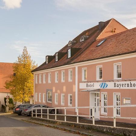 Hotel Bayernhof Greding Bagian luar foto